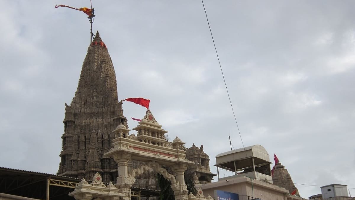 Dwarkadhish Temple Dwarka Gujarat:द्वारकाधीश मंदिर